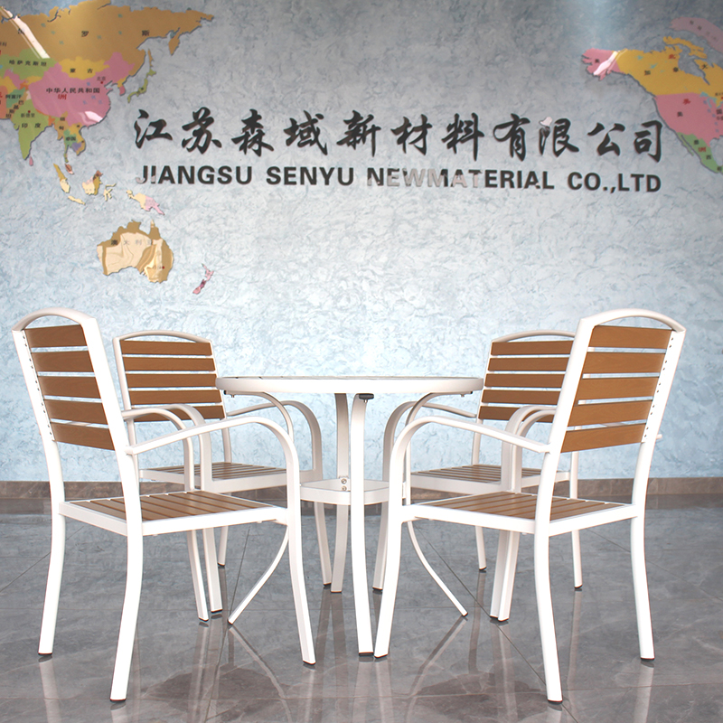 Ensemble de table d'extérieur en bois, plastique, composite et aluminium pour jardin